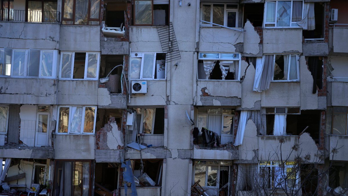 Turkey Earthquake Collapse: Building Contractors Detained for Alleged Shoddy Construction – NBC Connecticut - Vimarsana News