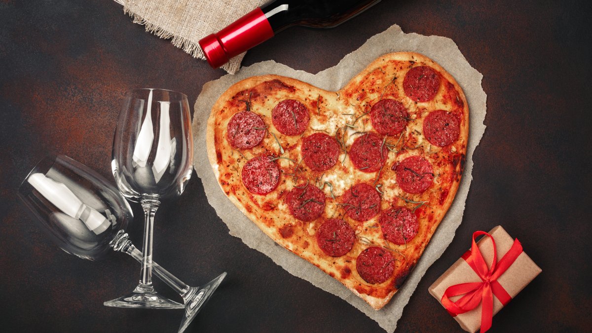 Valentine's Day 2023: Food Deals and Freebies – NBC Connecticut - Vimarsana News