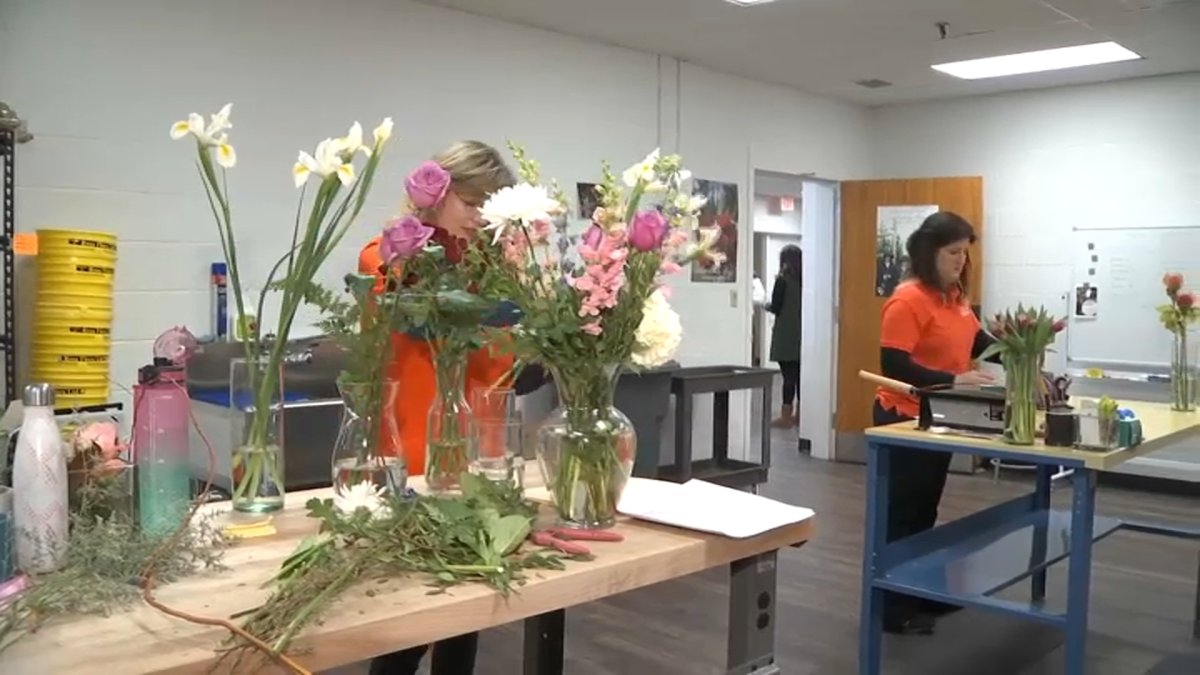 Connecticut in Color YWCA Opens Hartford Flower Shop With a Purpose