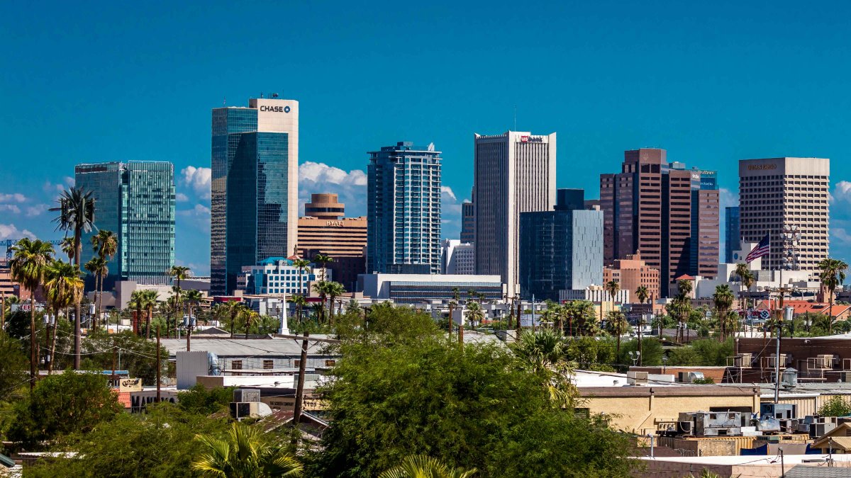 Protester Climbs Former Chase Tower in Phoenix, Taken Into Custody – NBC Connecticut - Vimarsana News