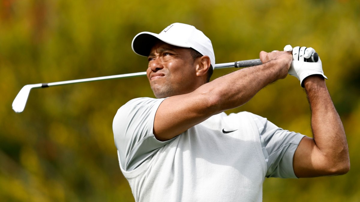 Tiger Woods Posts Best Round to Par Since 2020, Builds Momentum for Sunday  – NBC Connecticut