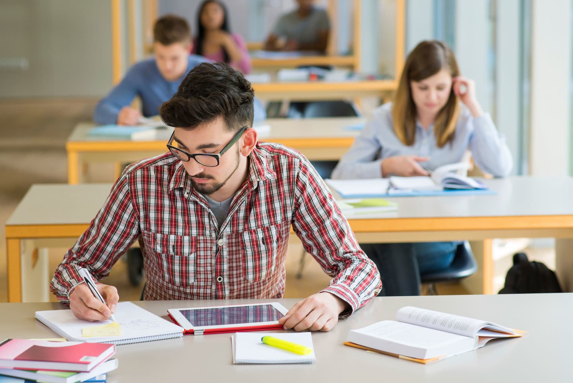 College Is Still Worth It, Research Finds — Although Students Are Growing Skeptical - Vimarsana News