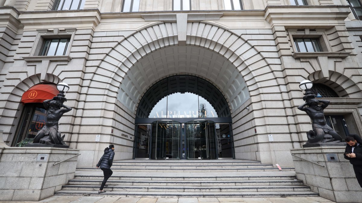 'A Huge Relief': Startups React to Silicon Valley Bank UK's HSBC Rescue Deal – NBC Connecticut - Vimarsana News