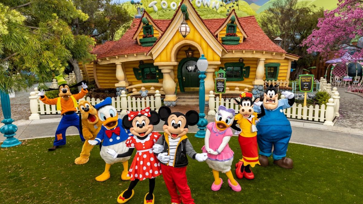 Toontown Reopens at Disneyland – NBC Connecticut - Vimarsana News