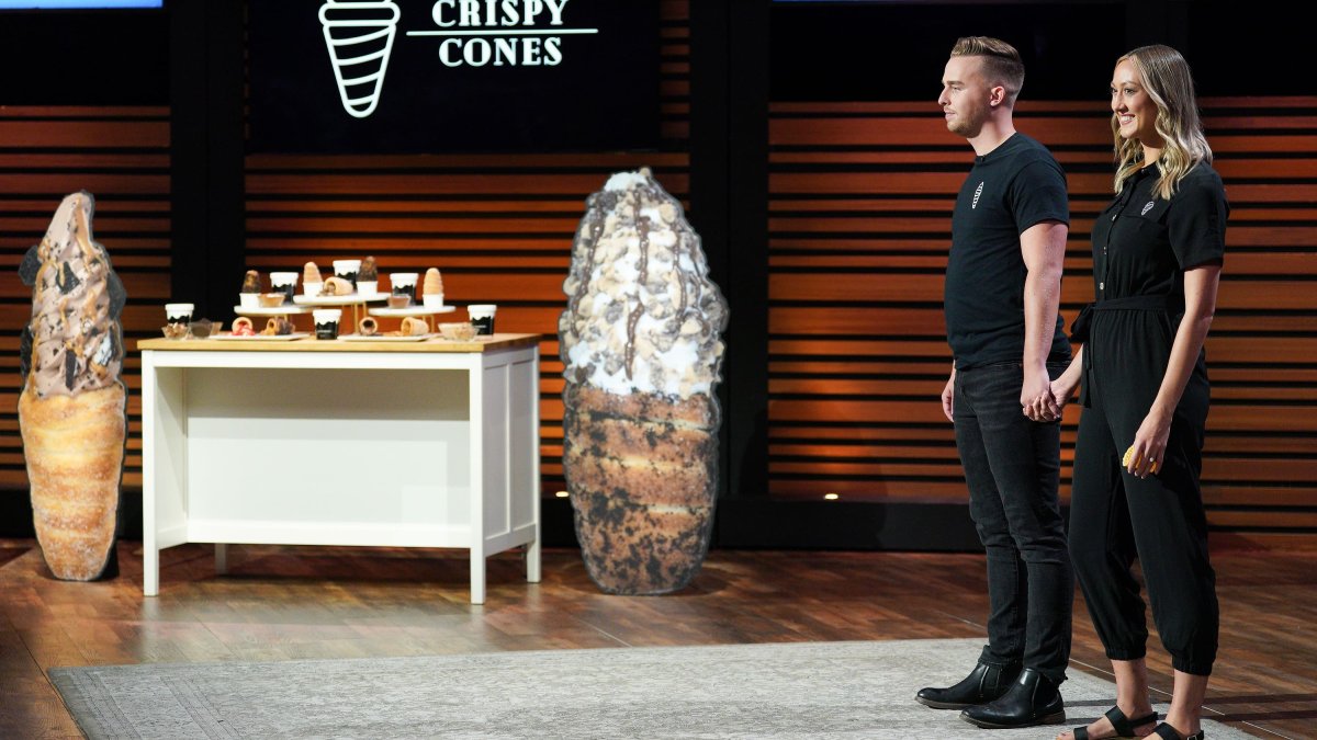 25-Year-Old 'Shark Tank' Contestant Sold Ice Cream From a Roadside Tent—Now He Has a $200,000 Deal With Barbara Corcoran – NBC Connecticut - Vimarsana News