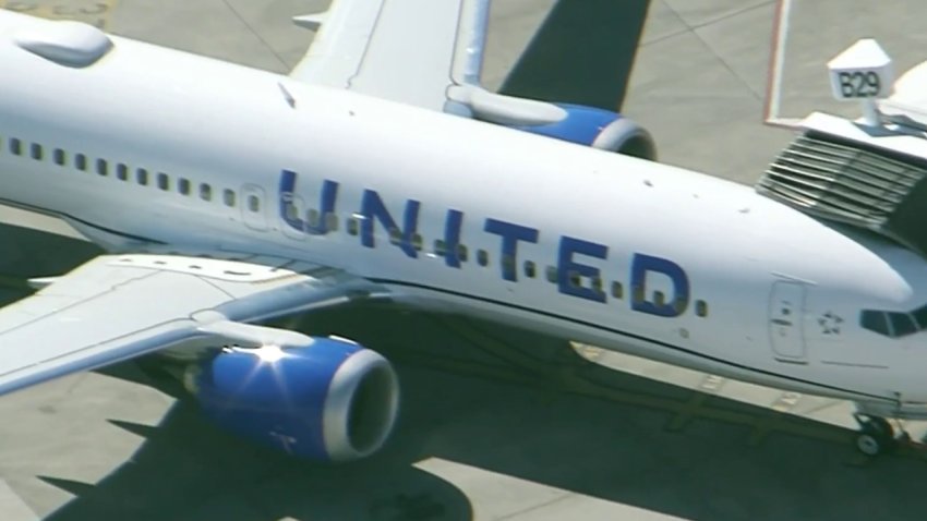 2 United Planes Make Contact at Logan Airport