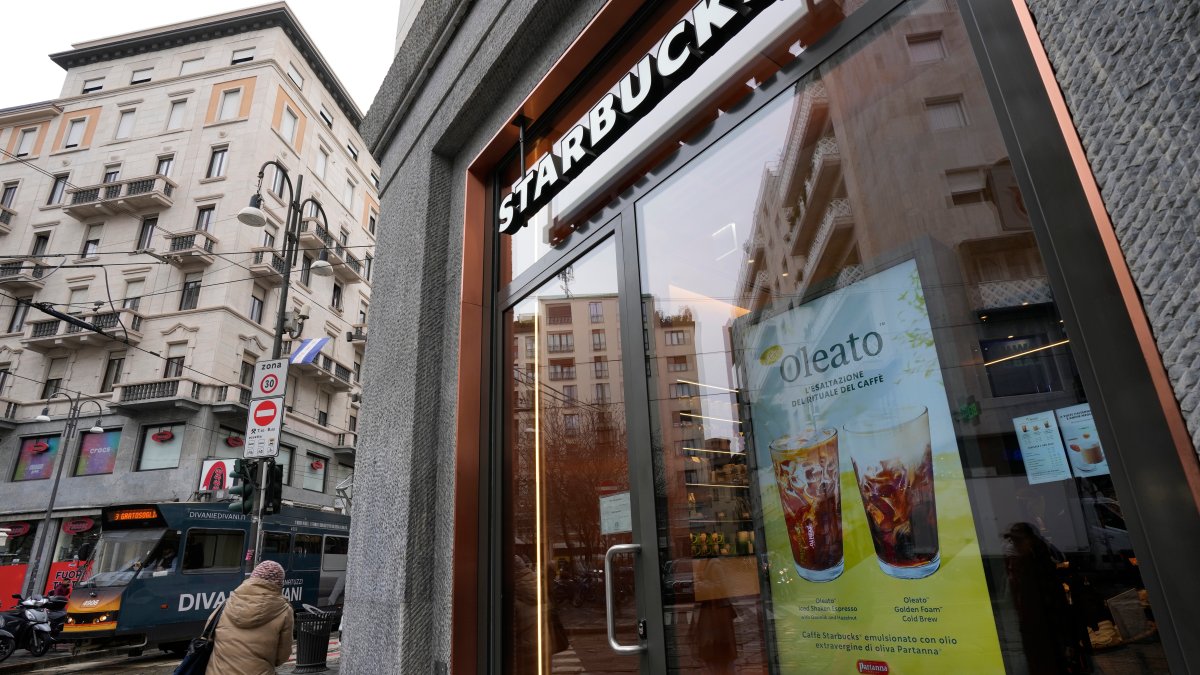 Starbucks' 'Oleato' Olive Oil-Infused Drinks Launch in Italy – NBC Connecticut - Vimarsana News