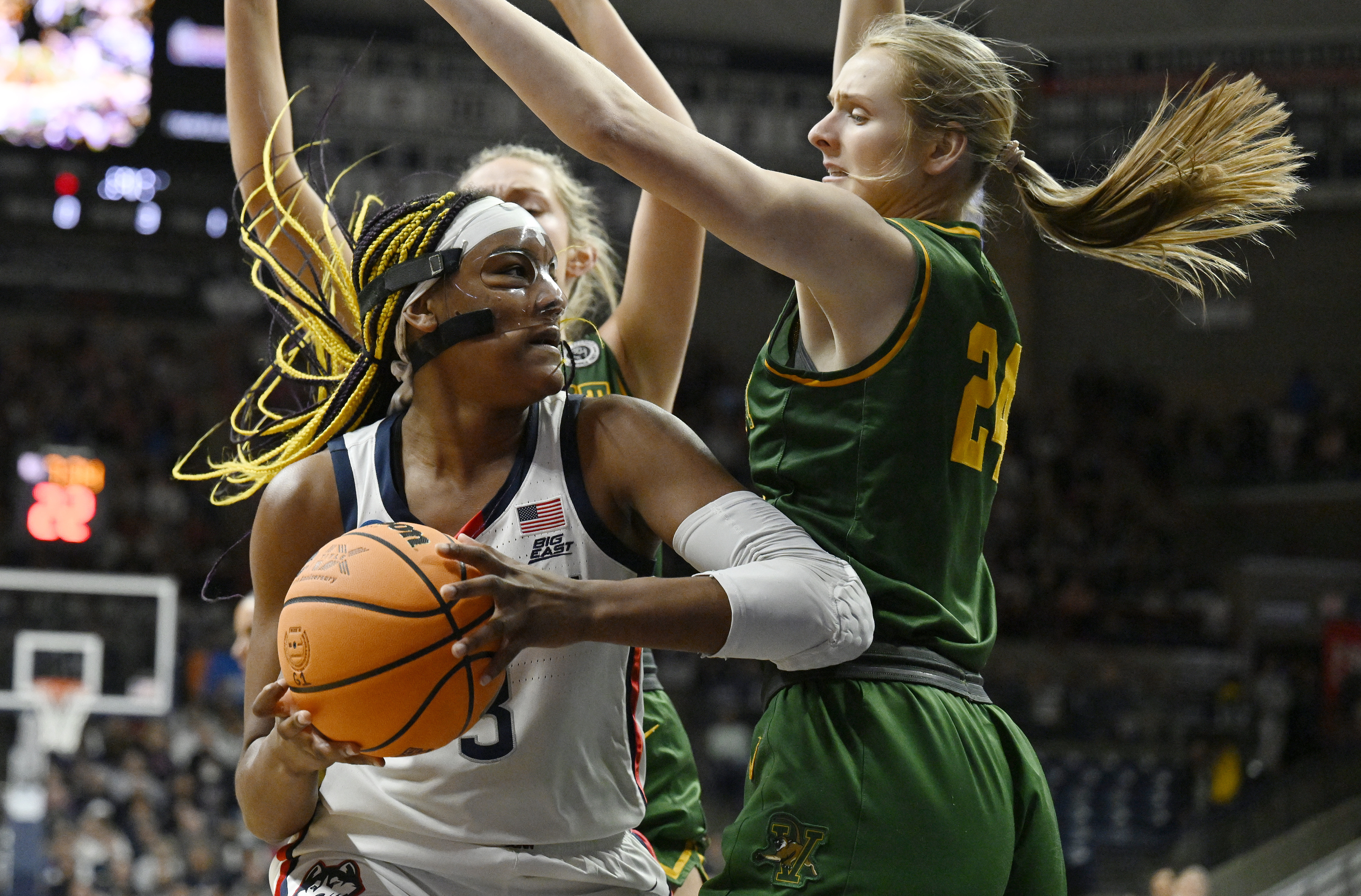 UConn Women, Baylor Meet Tonight, 2 Years After Close March Madness Clash