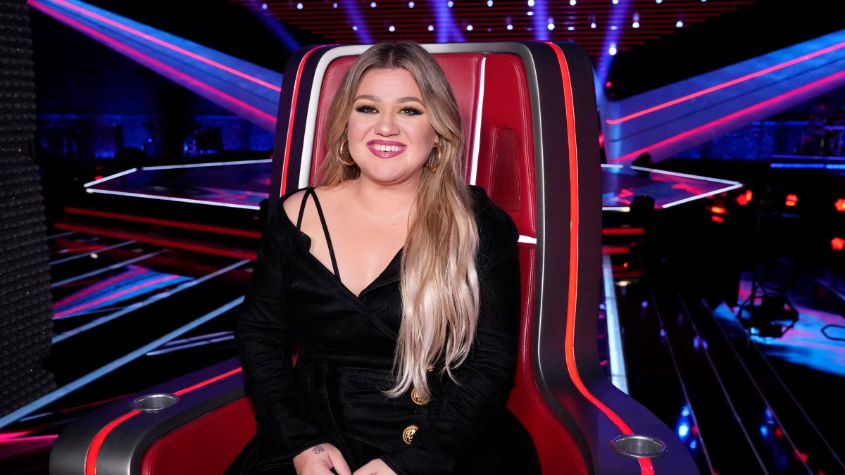 Hearing Impaired 'The Voice' Contestant Impresses Coaches – NBC Connecticut - Vimarsana News