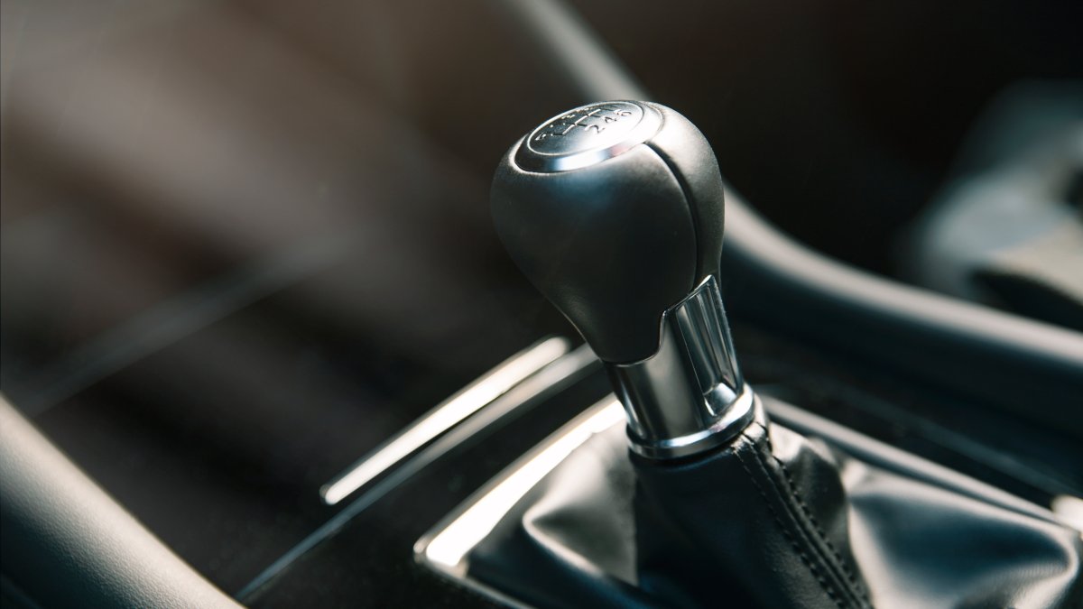 Teen Carjackers Caught After They Can't Drive Car's Stick Shift – NBC Connecticut - Vimarsana News