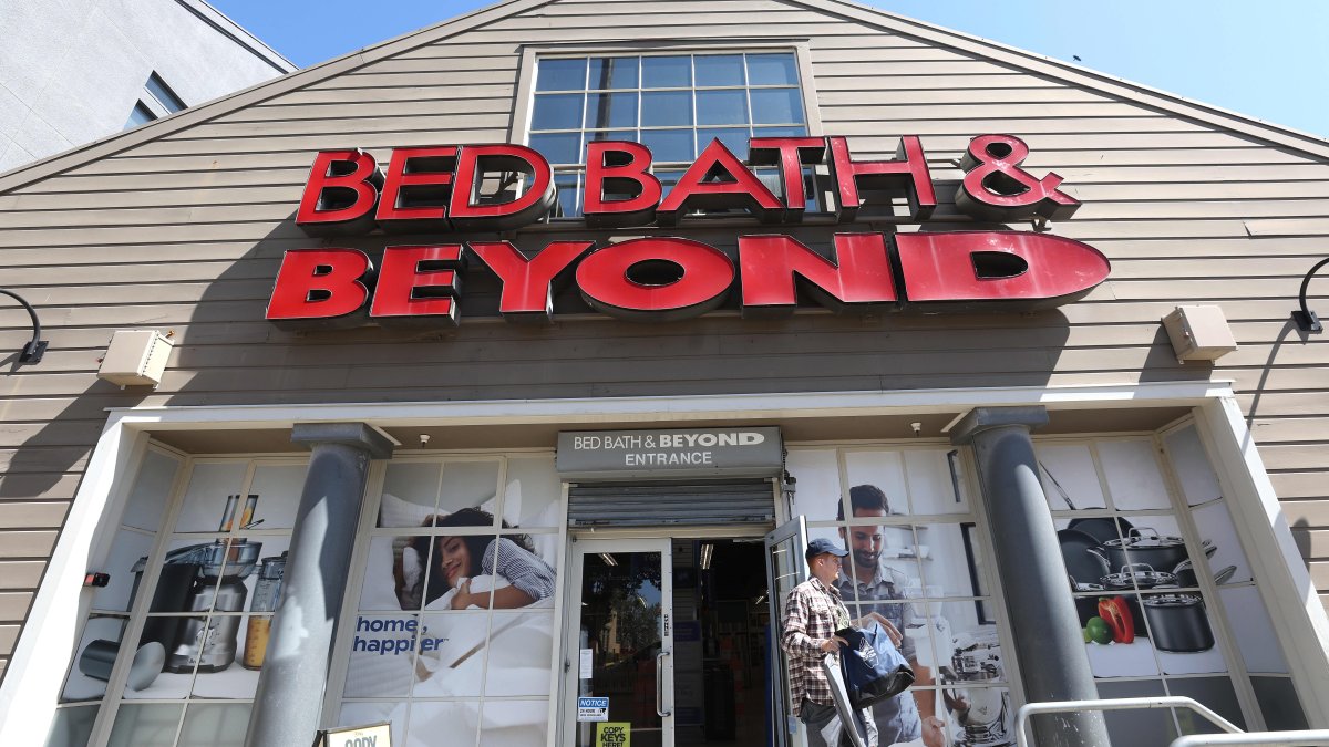 Bed Bath & Beyond Proposes Reverse Stock Split as It Struggles to Avoid Bankruptcy - Vimarsana News