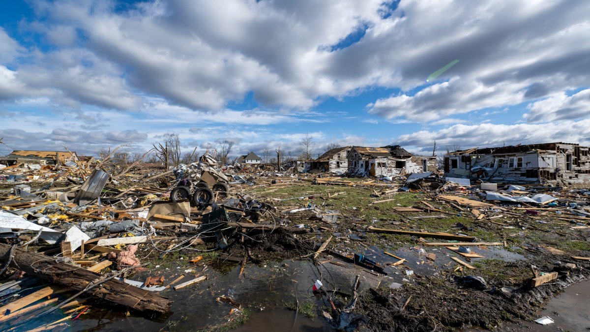 At Least 27 Dead in Tornadoes That Tore Through South, Midwest – NBC Connecticut - Vimarsana News