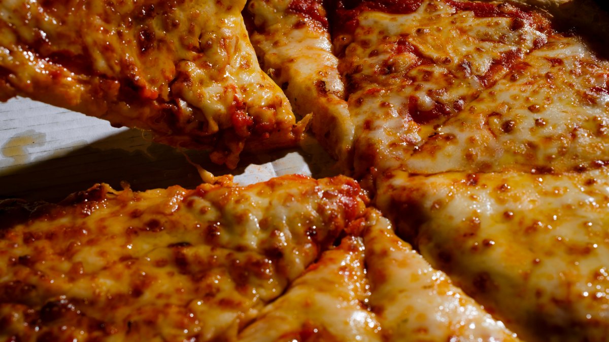 National Pizza Month Deals 2023 – NBC Connecticut - Vimarsana News