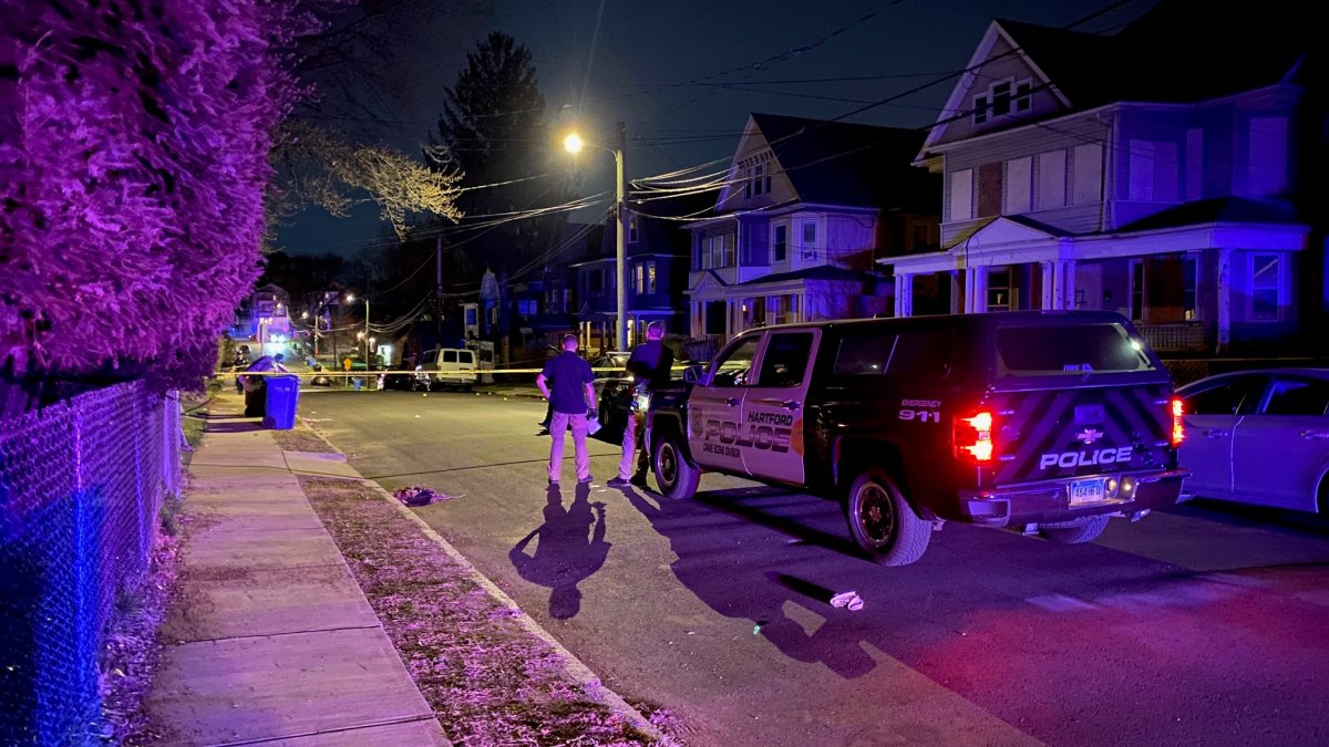 19 Year Old Woman Taken To Hospital After Shooting In Hartford Nbc Connecticut