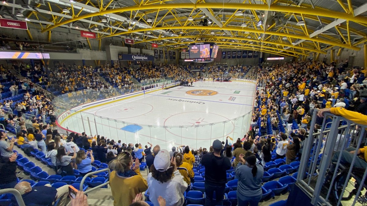 Fans Celebrate Quinnipiac Men’s Hockey During Rally After National ...