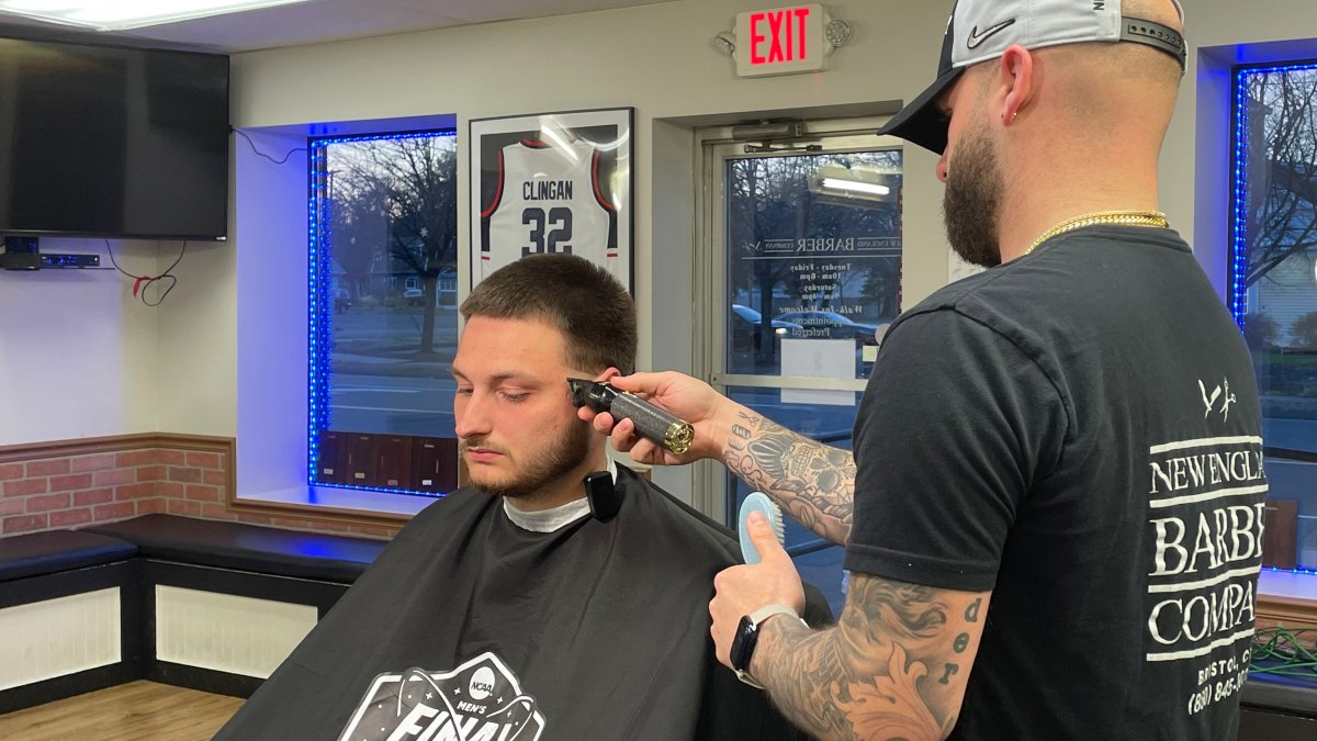Bristol Barber Keeps UConn Men’s Basketball Team Looking Fresh NBC Connecticut
