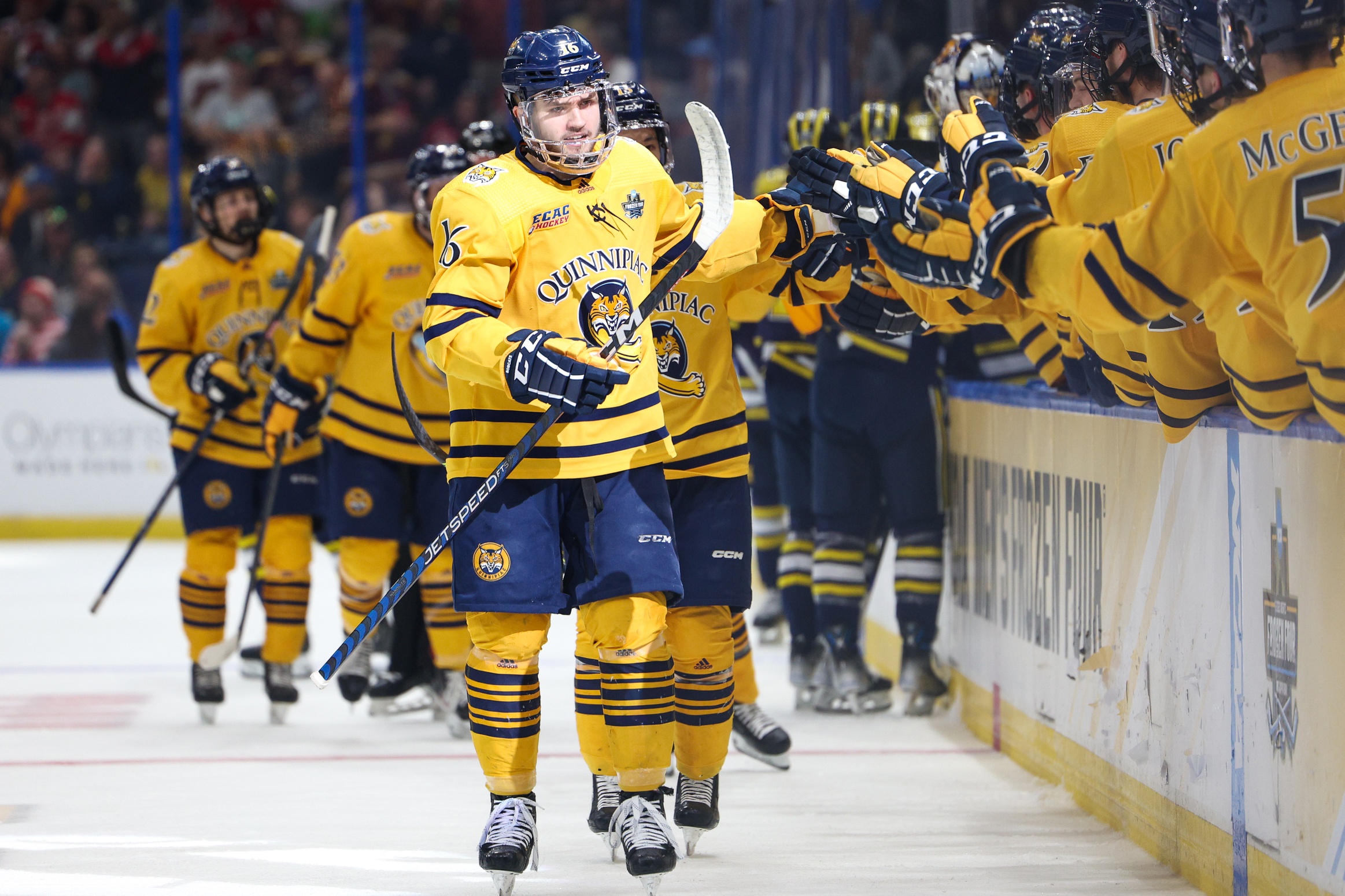 Quinnipiac Edges Michigan in Frozen Four to Reach NCAA Hockey Title Game