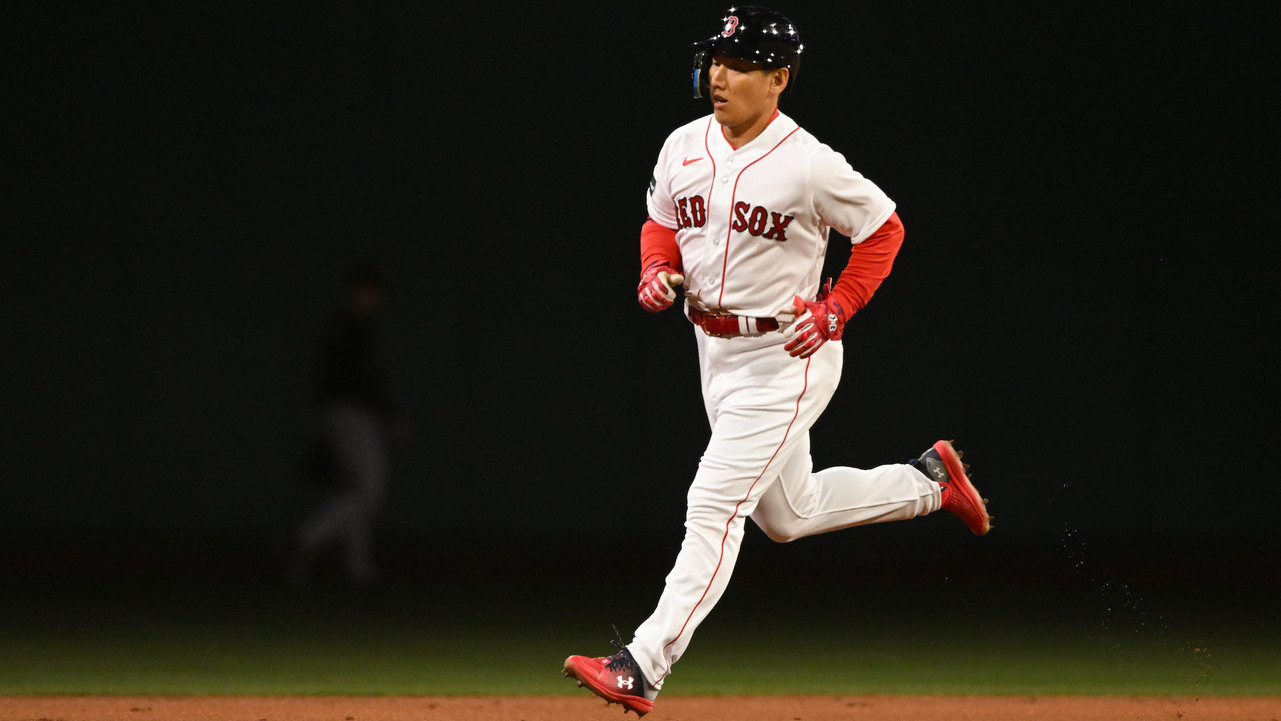 Baseball: Yoshida goes 3-for-4 with homer as Red Sox beat Braves 7-1