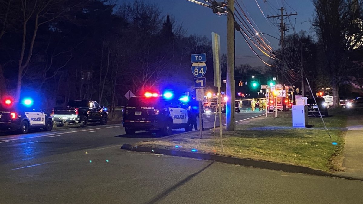 Man Arrested for Manchester Crash That Left Teacher Dead, Child and Officer Hurt: PD - Vimarsana News