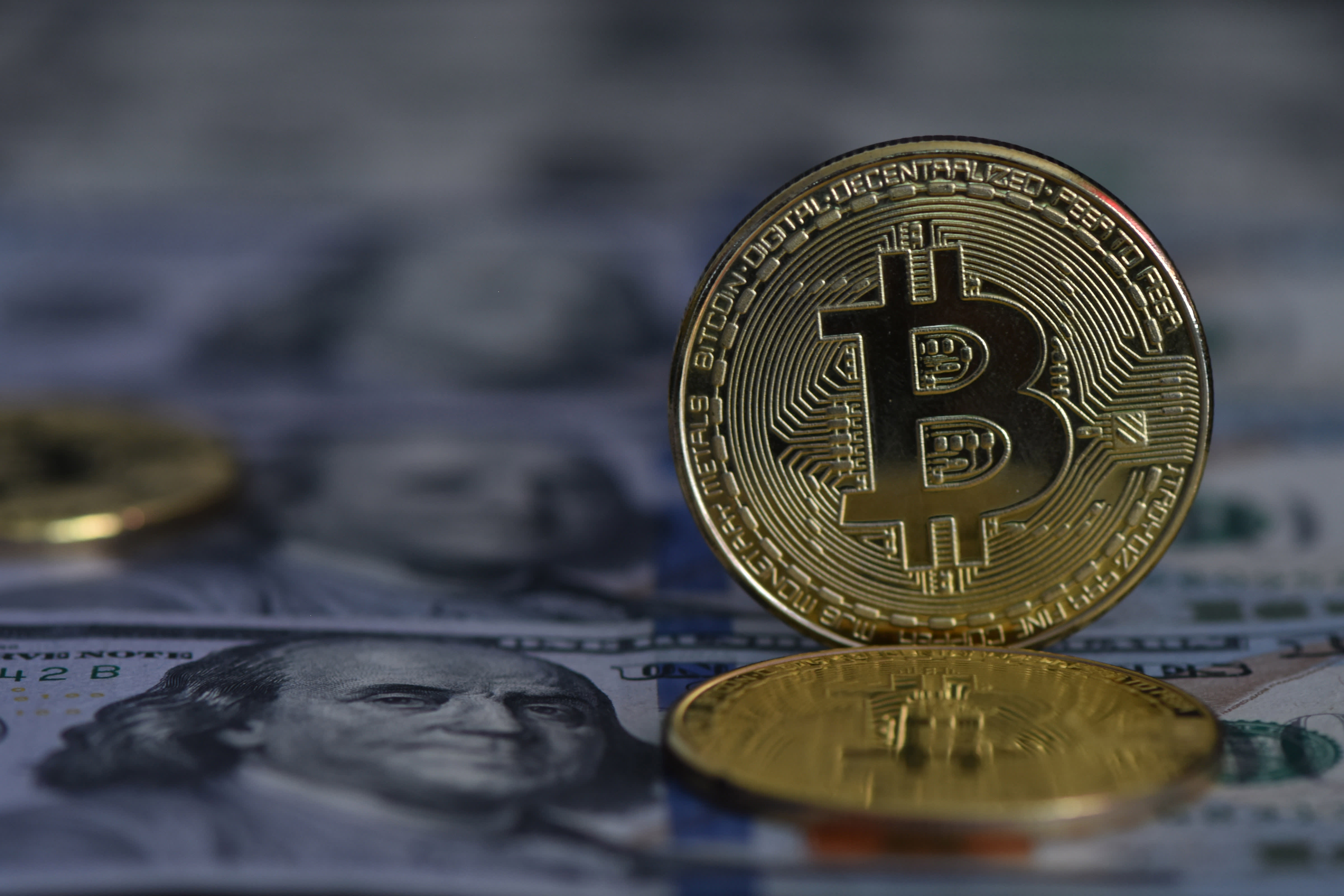 Bitcoin Falls Ahead of Debt Ceiling Vote, Heads for Its First Losing Month of the Year – NBC Connecticut