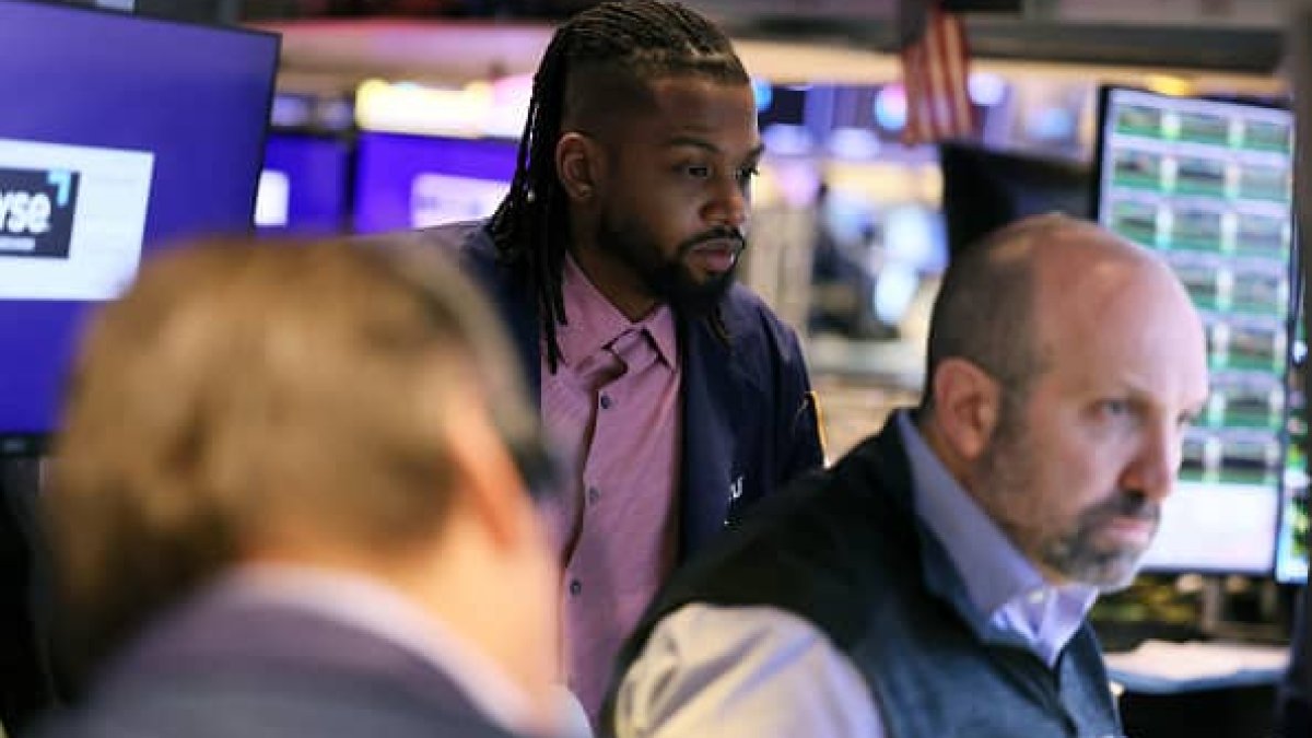 Stock Futures Slip on Sunday Night After S&P 500 and Dow Post Two Straight Weekly Losses: Live Updates - Vimarsana News