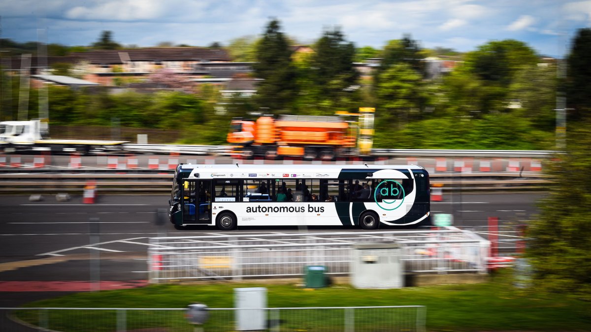 UK Launches First Full-Sized Autonomous Bus Service With Top Speed of 50 Miles Per Hour - Vimarsana News
