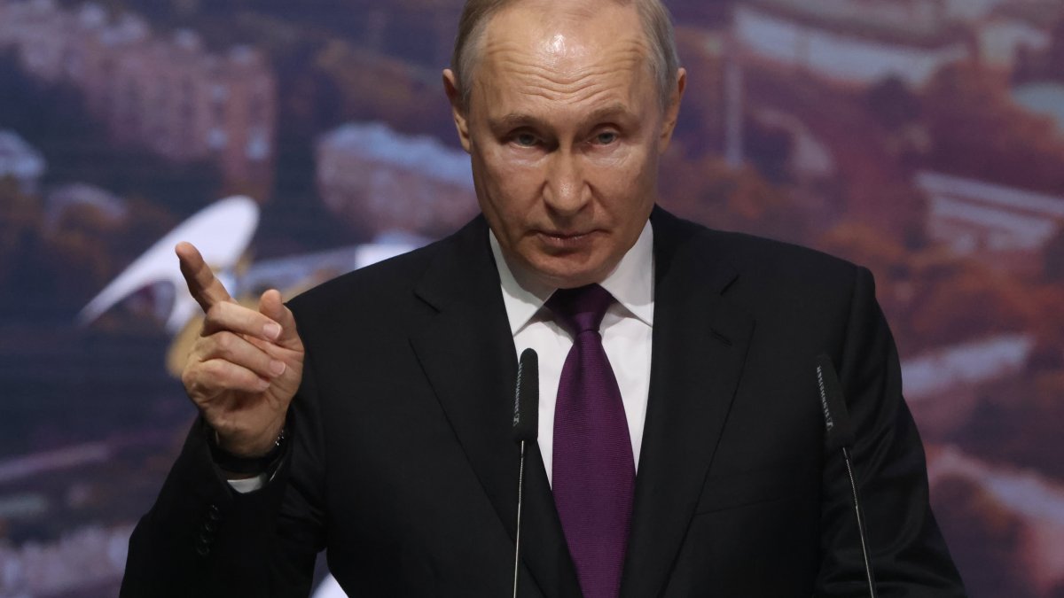 Ukraine War Live Updates: Putin Says 'Neocolonial' World Order Will End; F-16 Jets on the Wishlist as Ukraine and Allies Meet – NBC Connecticut - Vimarsana News