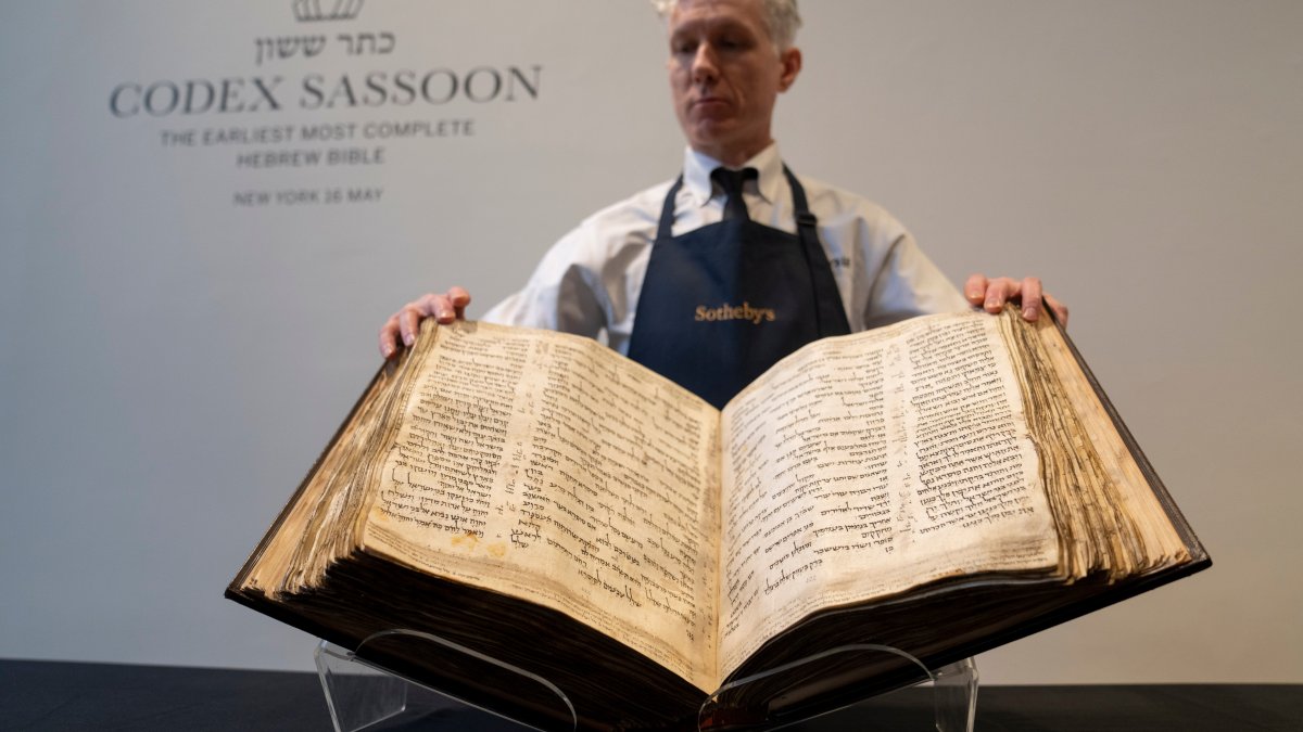 Ancient Hebrew Bible Sells for $38 Million at Sotheby's Auction – NBC Connecticut - Vimarsana News