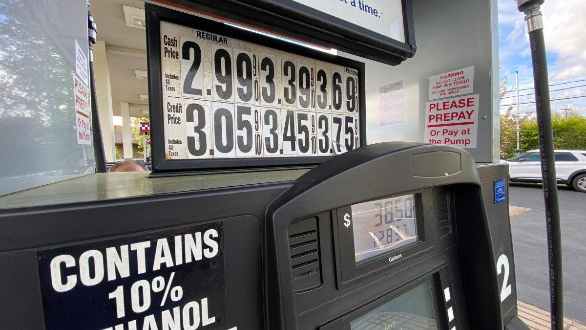 East Hartford Gas Station Offers Gas for 2.99 a Gallon NBC Connecticut