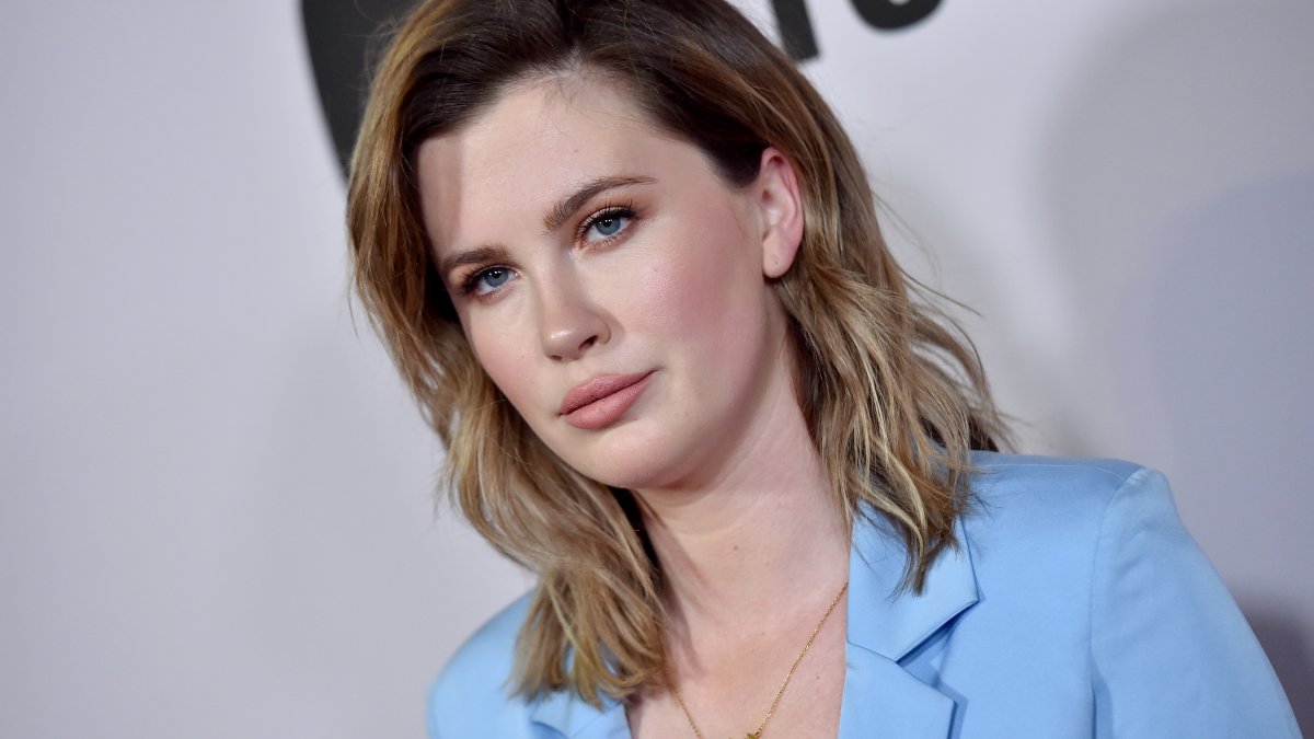Ireland Baldwin Welcomes Baby With Musician RAC – NBC Connecticut - Vimarsana News