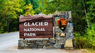 North America, USA, Montana, Glacier National Park, Entrance monument Sign.