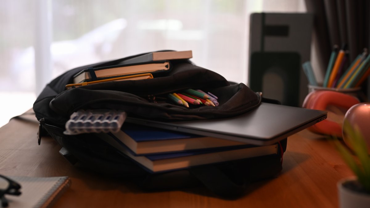 Grand Rapids School District Bans Backpacks Amid Gun Concerns – NBC Connecticut - Vimarsana News