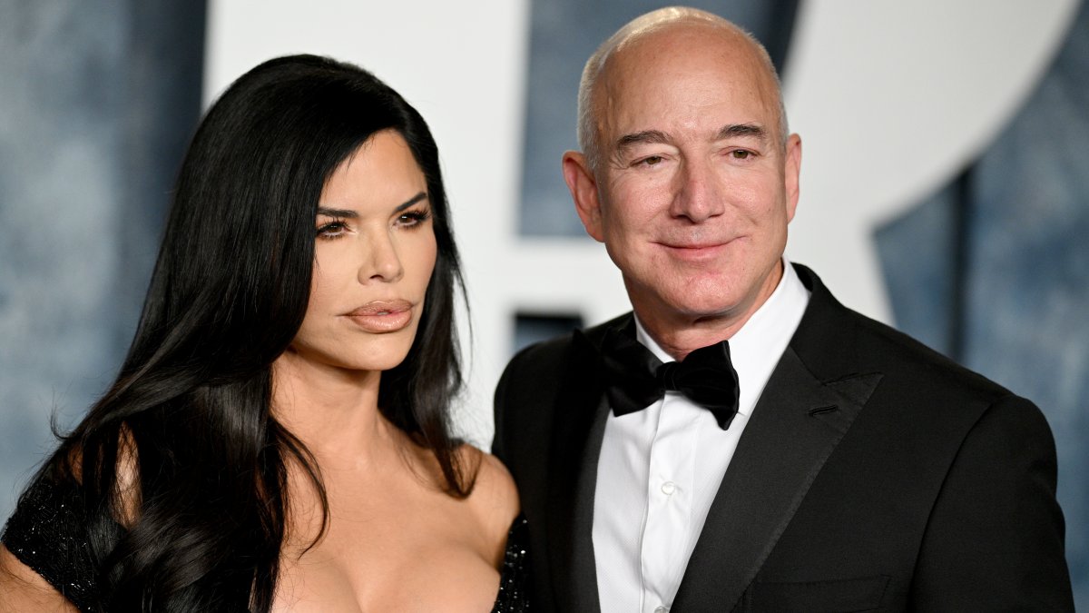 Peek Inside Jeff Bezos' Mysterious Private World – NBC Connecticut - Vimarsana News