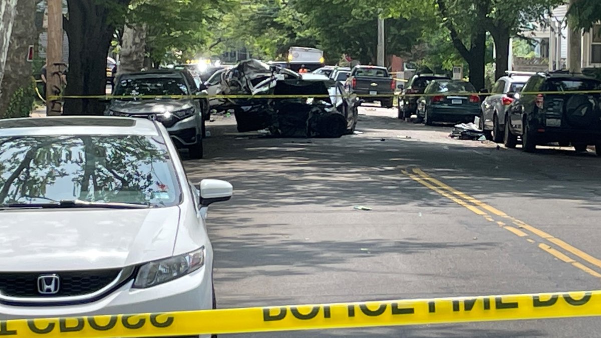 Man dead after Tesla collides with 9 vehicles in New Haven – NBC Connecticut Man dead after Tesla collides with 9 vehicles in New Haven – NBC Connecticut