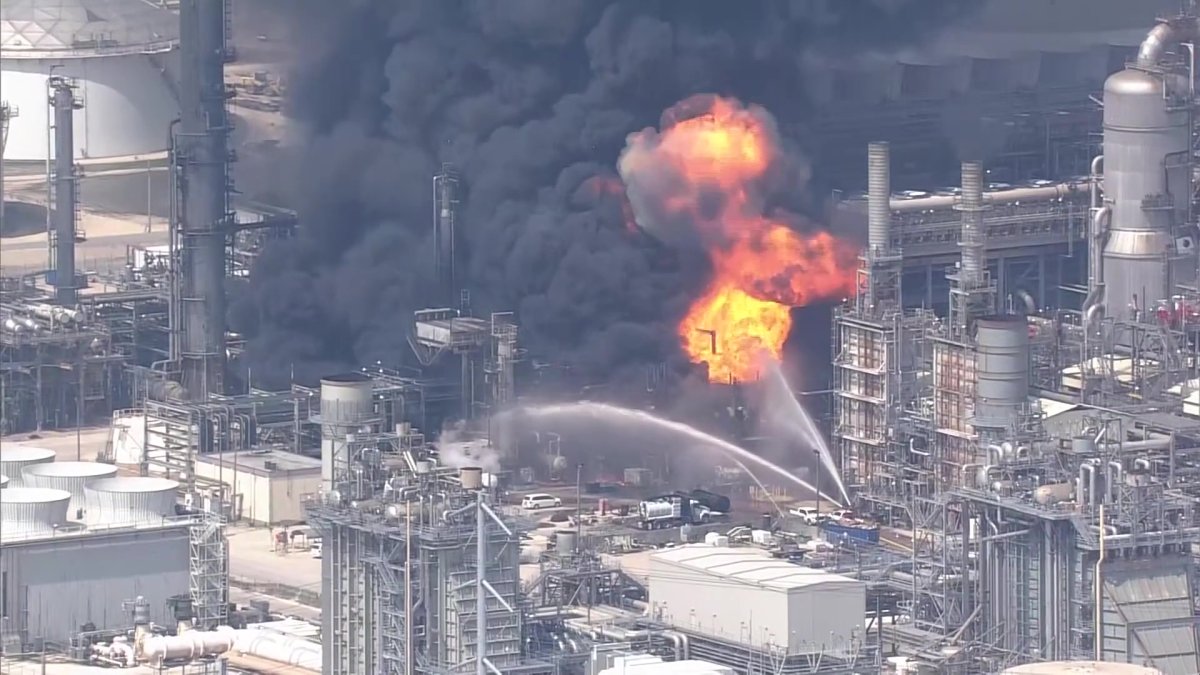 Large Fire at Texas Chemical Plant – NBC Connecticut - Vimarsana News