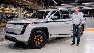 Lordstown Motors Corp Chief Executive Steve Burns poses with a prototype of the electric vehicle start-up’s Endurance pickup truck, which it will begin building in the second half of 2021, at the company’s plant in Lordstown, Ohio, U.S. June 25, 2020.