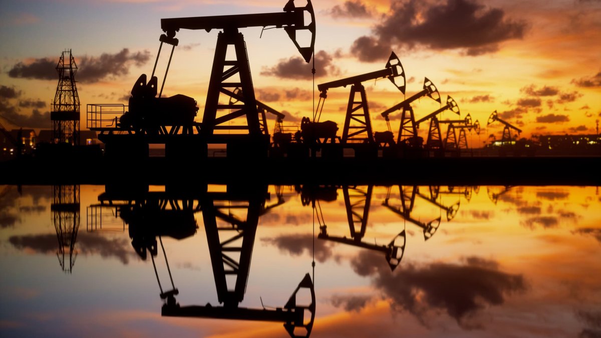 Oil Prices Pop After Saudi Arabia Pledges More Voluntary Production Cuts - Vimarsana News