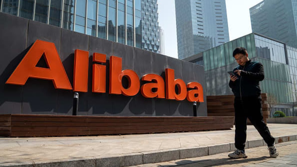 Alibaba Begins Rollout of Its ChatGPT-Style Tech as China A.I. Race Heats Up - Vimarsana News