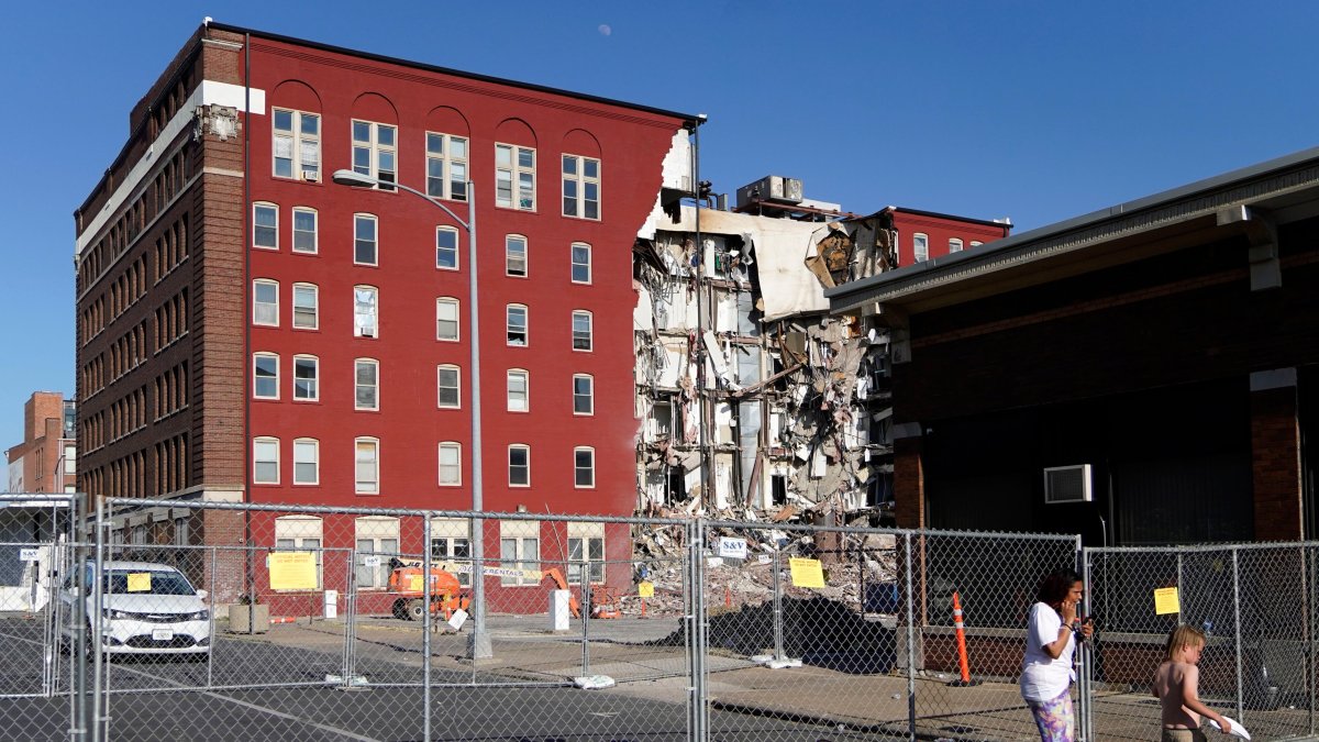 Residents of Collapsed Iowa Building Were Allowed to Stay as Reports Noted Crumbling Risk – NBC Connecticut - Vimarsana News
