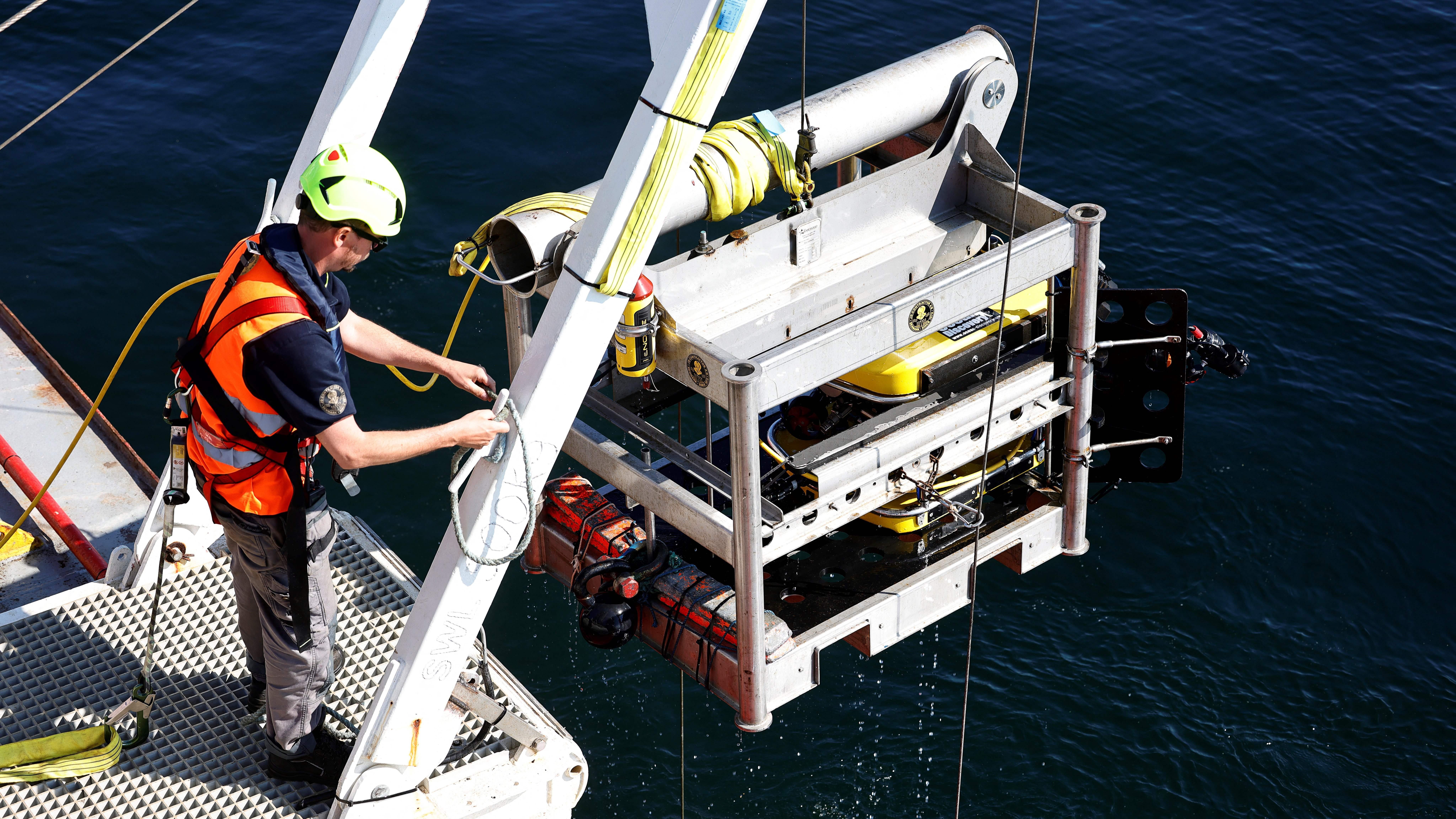 ROVs: These devices are searching for missing Titanic submersible – NBC Connecticut - Vimarsana News