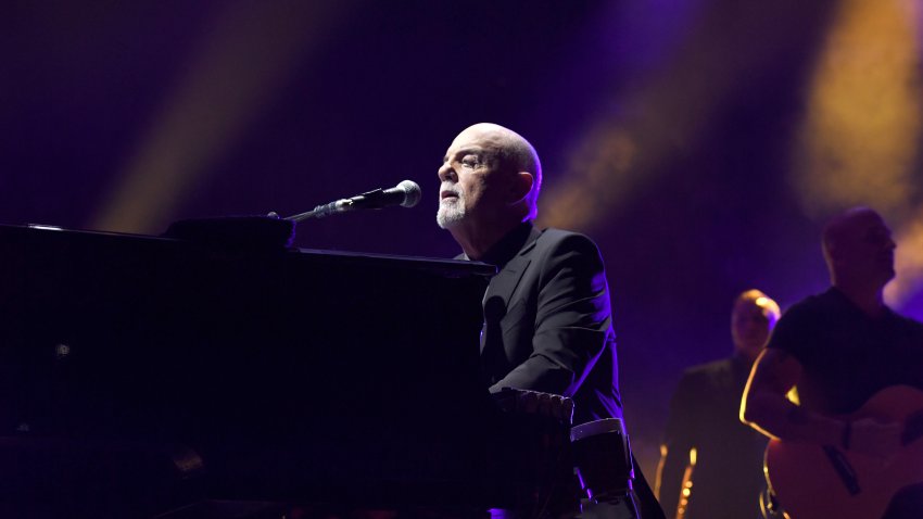 NEW YORK, NEW YORK – NOVEMBER 05: Billy Joel performs on stage at Madison Square Garden on November 05, 2021 in New York City. This show marks Billy Joel’s 120th lifetime performance at Madison Square Garden and also marks the resumption of his residency.