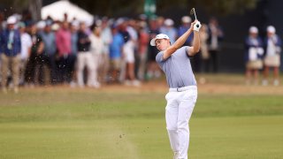 LOS ANGELES, CALIFORNIA – JUNE 16: Matthew Fitzpatrick of England plays a shot on the first hole during the second round of the 123rd U.S. Open Championship at The Los Angeles Country Club on June 16, 2023 in Los Angeles, California.