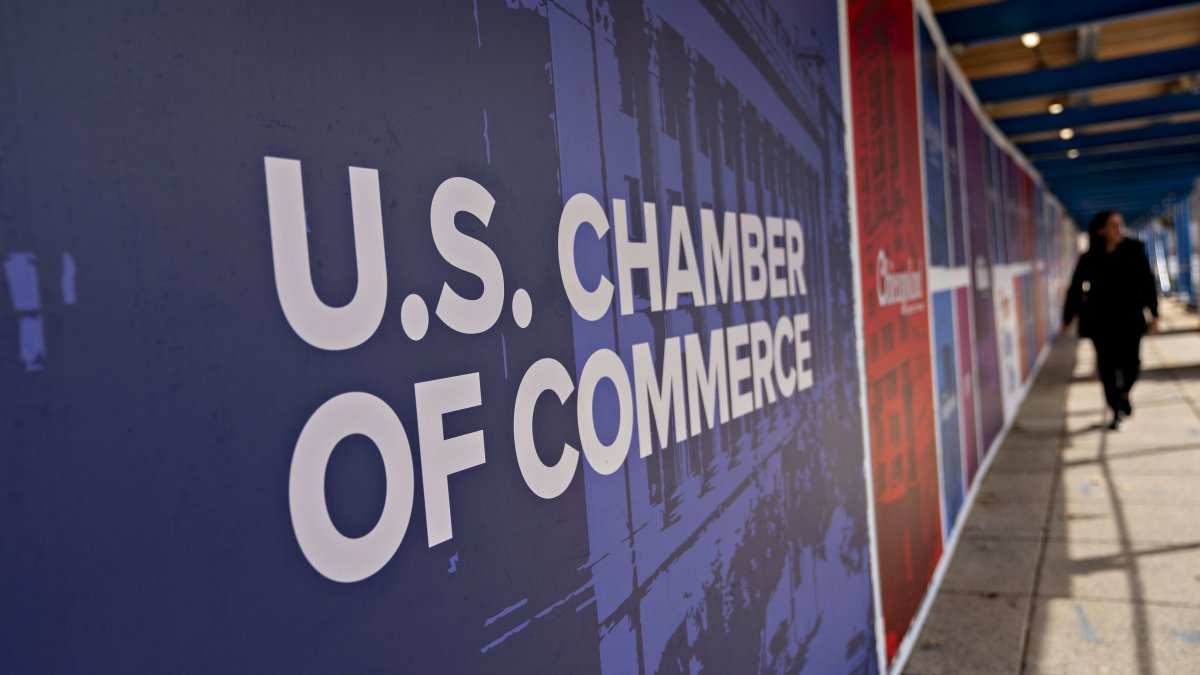 Chamber of Commerce Asks Judge to Block Medicare Drug Price Negotiations Before October - Vimarsana News