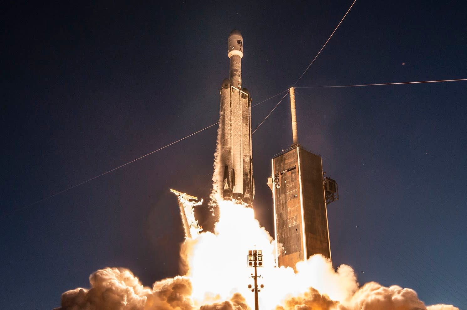 Space Force raises the stakes as rocket companies compete for lucrative military missions - Vimarsana News