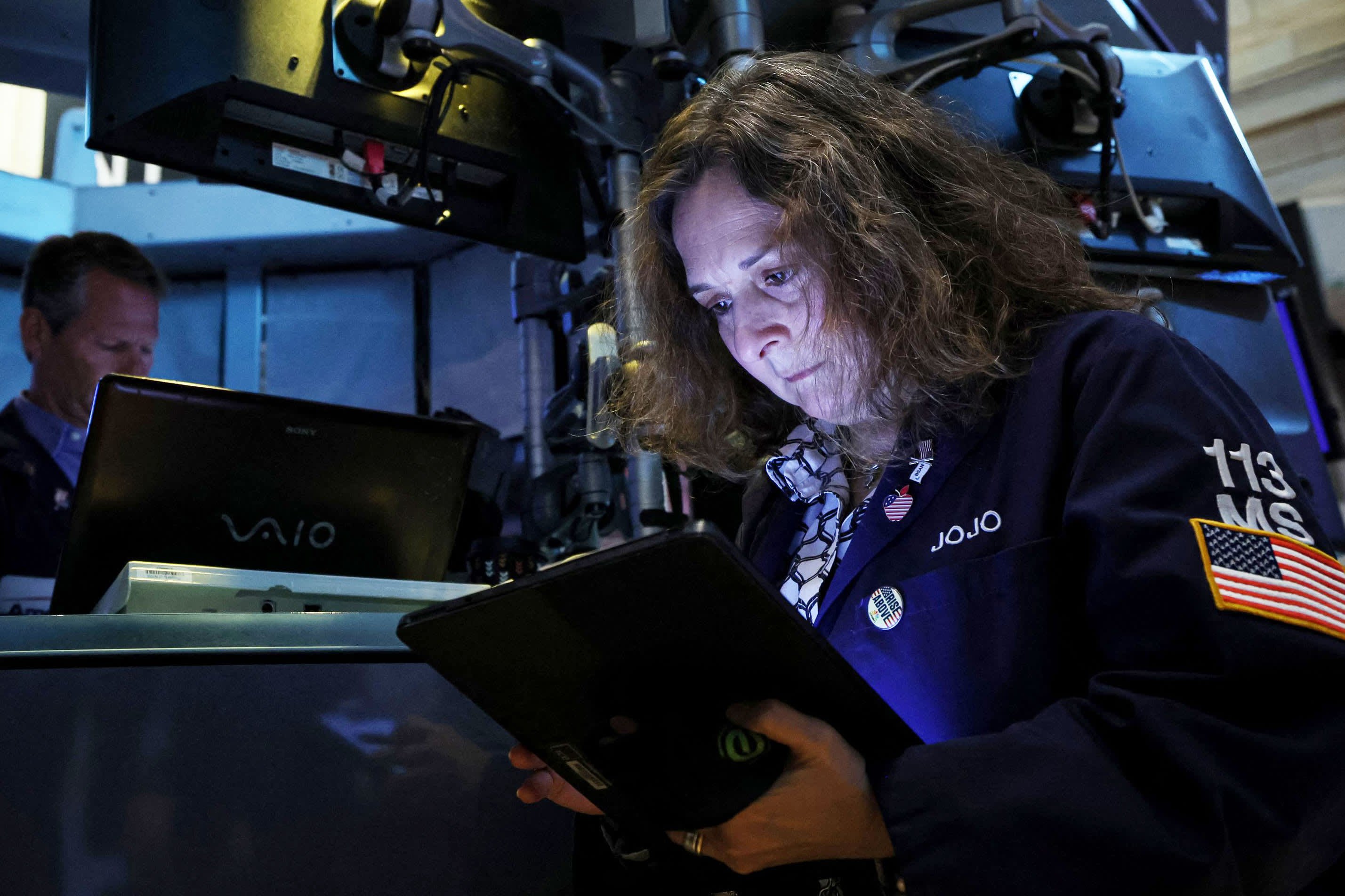 Stock futures are little changed as investors look toward Fed's favorite inflation gauge: Live updates - Vimarsana News