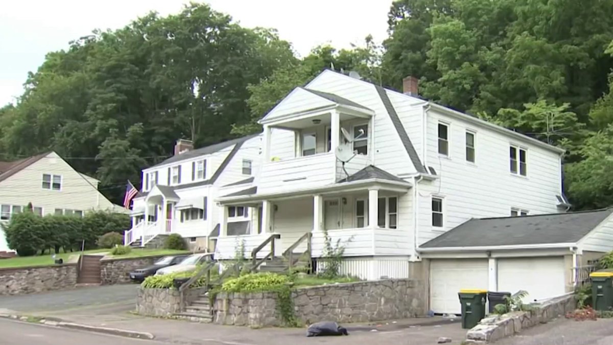 Suspects Involved in Ansonia Homicide Make Off With Victim’s Car PD