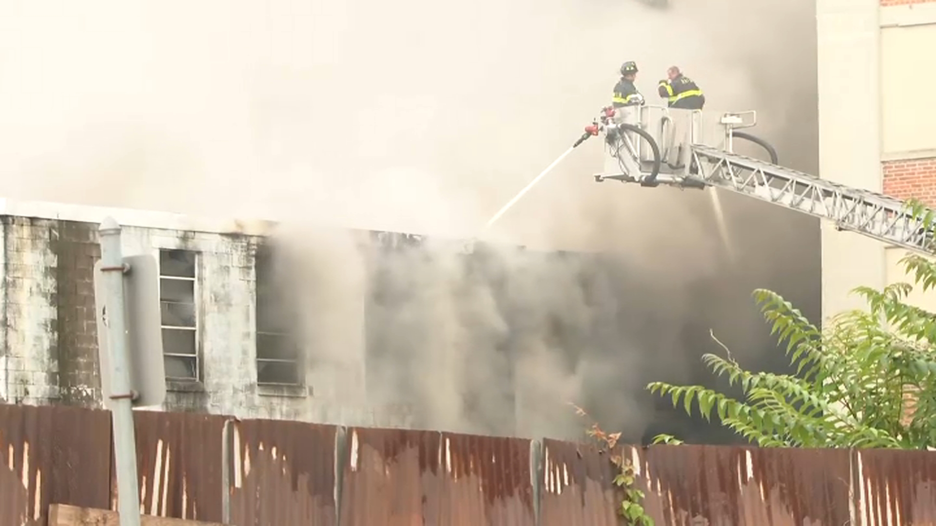FOUR FIREFIGHTERS INJURED IN LARGE GARAGE FIRE - CONNECTICUT ...