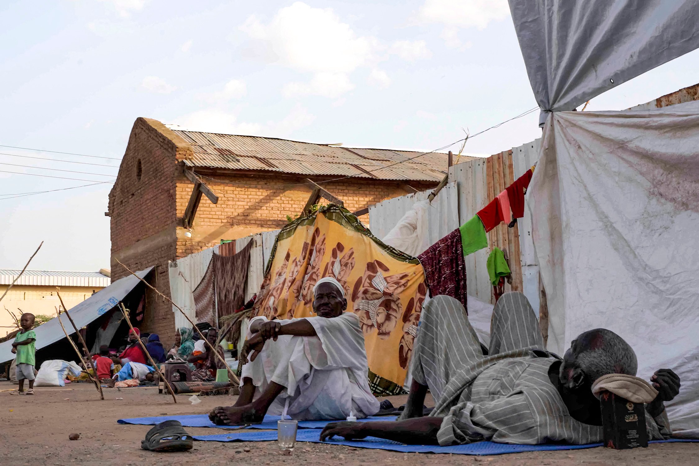UN says raging conflict in Sudan has displaced over 3 million people – NBC Connecticut - Vimarsana News