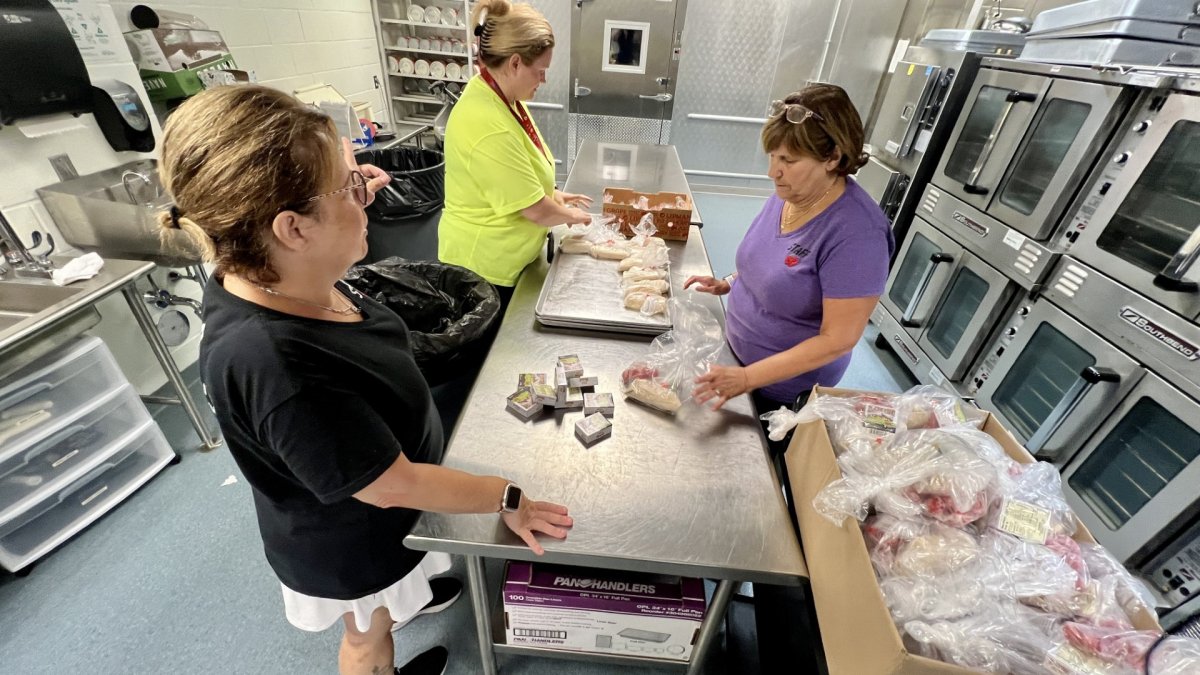 Groton and New London provide free summer meals in Norwich NBC