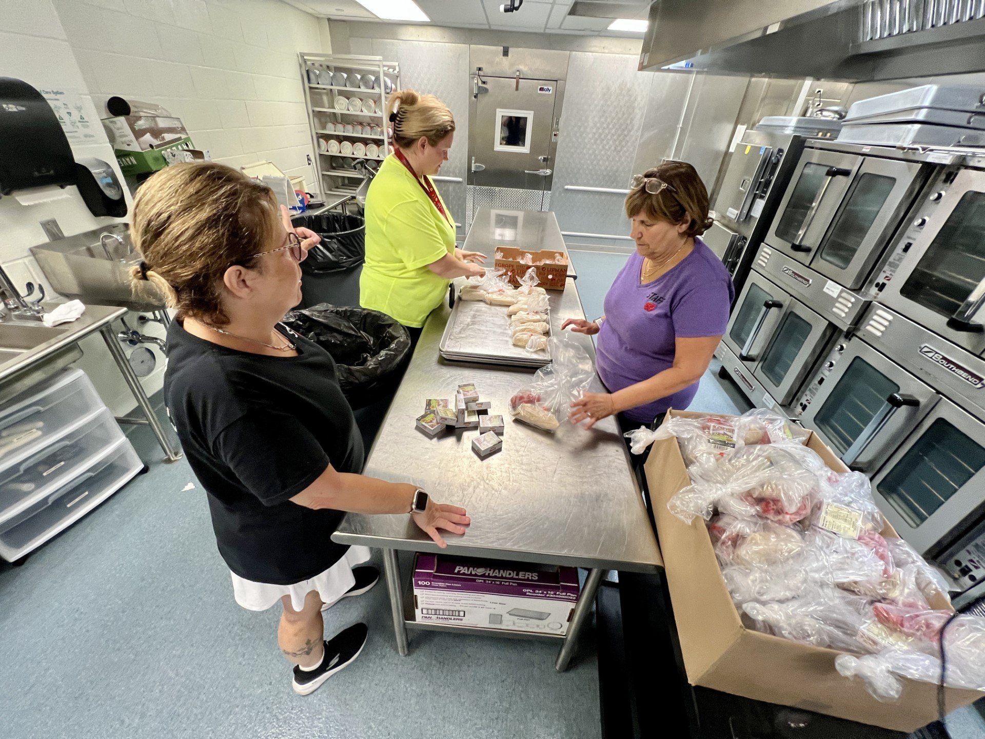 Groton and New London provide free summer meals in Norwich - Vimarsana News